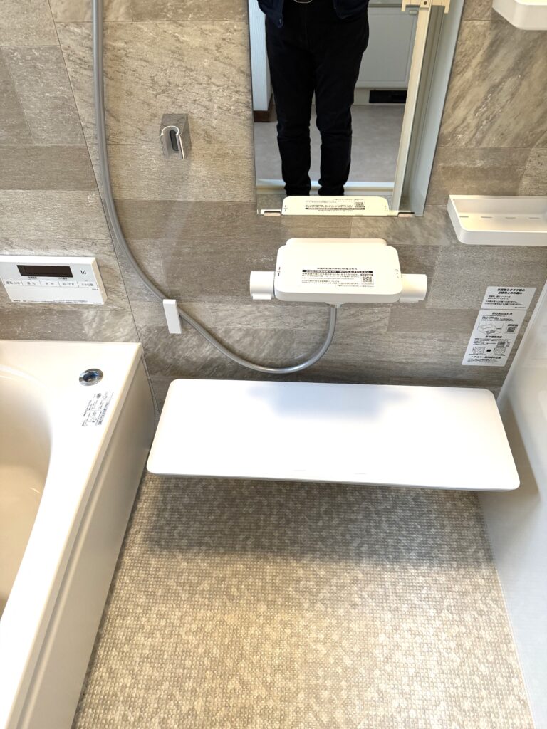 サザナ お掃除ラクラクカウンター toto お風呂 カウンター TOTO サザナ