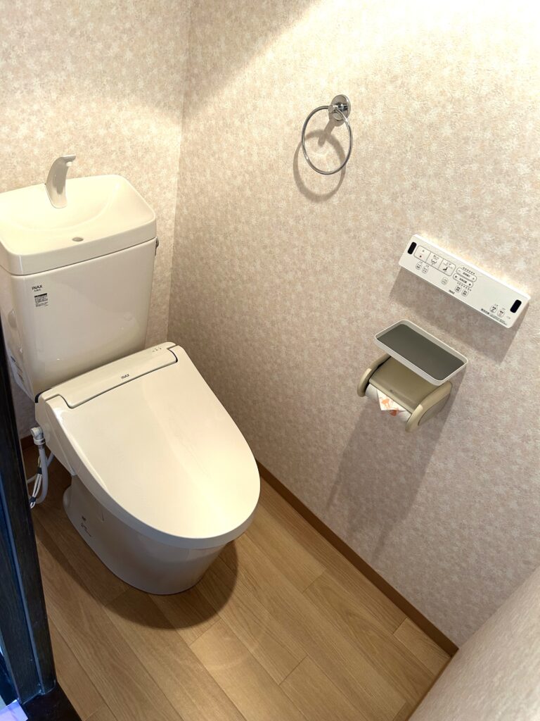 LIXILアメージュは、高い節水性能を備えた超節水仕様を搭載しており、お掃除のしやすさはもちろん毎日の水道代も大幅にカットできます。