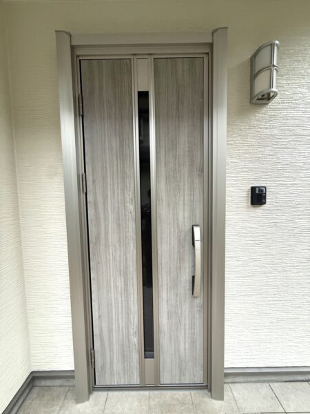 名取市　S様　玄関ドアリフォーム施工事例